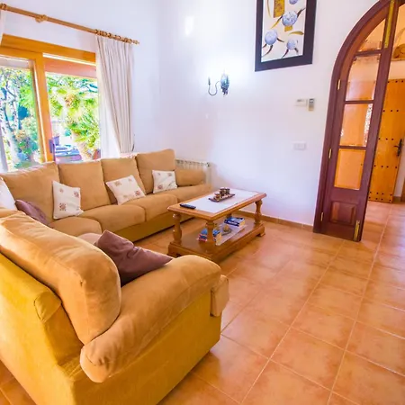 Tatil Evi Sunny With Private Pool, Ac And Wifi